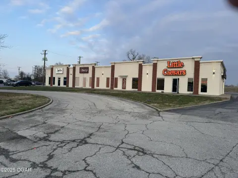Versatile Commercial Property in Joplin