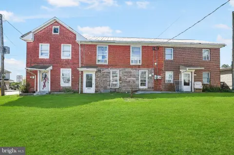 Triplex with Private Entrances
