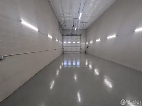 Industrial Garage Unit For Sale