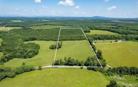 Appomattox Land with Mountain Views