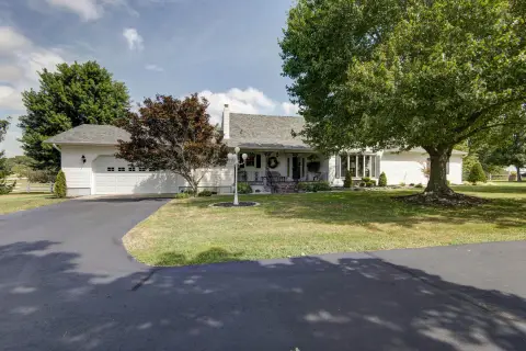 Highlandville Home on 12 Acres