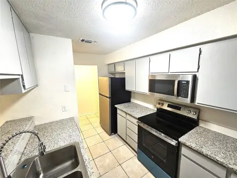 Updated Duplex with Six Bedrooms