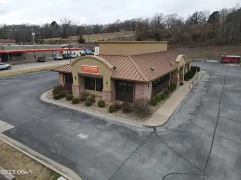 Neosho Commercial Building For Sale