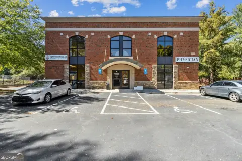 Functional Office Suite in Marietta