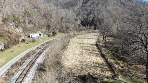 Residential Land in Cornettsville, KY