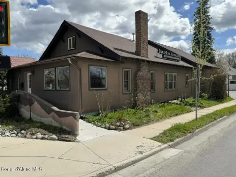 Mixed-Use Building with Apartments