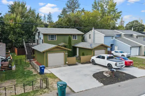 Duplex with Insulated Garages