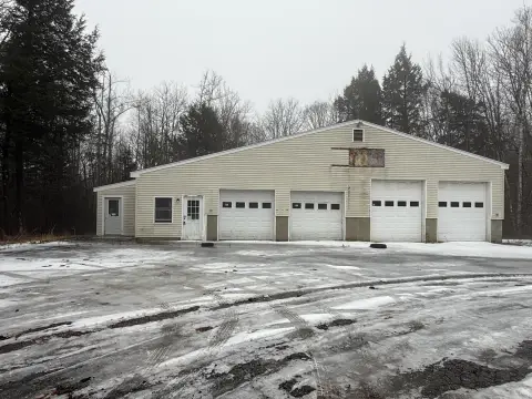 Route 17 Commercial Building