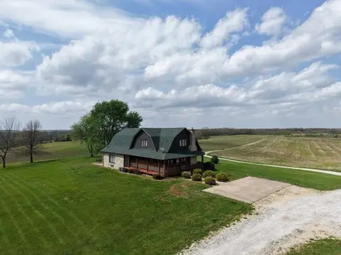 Hunting Land With Lodges