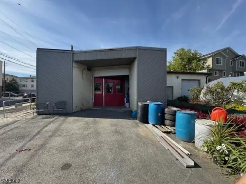 Established Auto Body Shop Opportunity