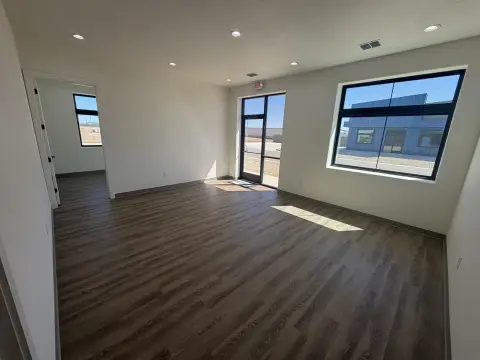 Flex Space with Warehouse Access