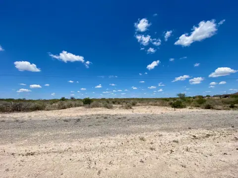 Del Rio Acreage For Sale