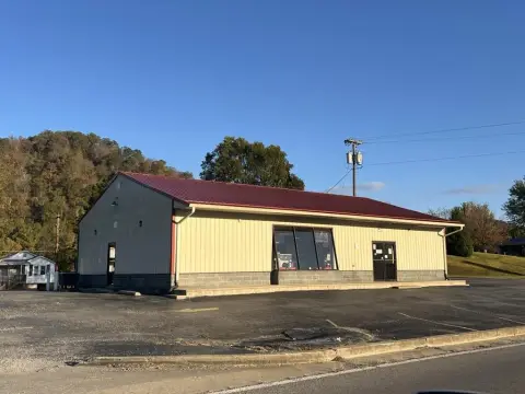 Commercial Property in Allen, KY