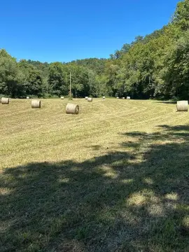 Unrestricted Land in Salyersville, KY