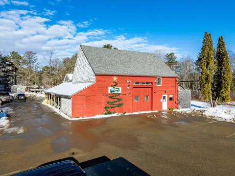 Rockport Commercial Workspace with Expansion Potential