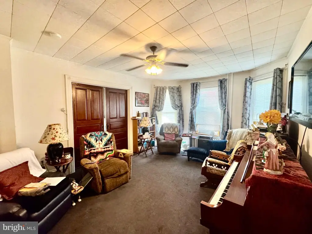 Picture 18