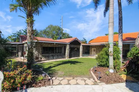 Redlands Agricultural Property with Warehouse