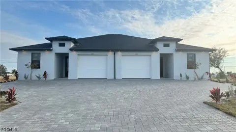 Duplex with Fenced Yard