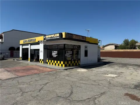 Automotive Service and Accessory Facility