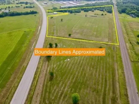 Highway Frontage Land in Corsicana
