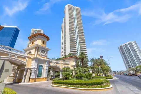 Las Vegas High-Rise Condo