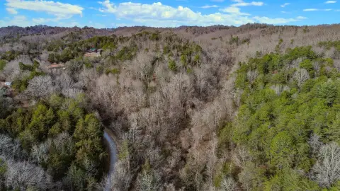 7 Acres Wooded Land Retreat