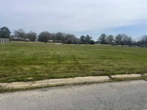 Subdivision Lot in Stuttgart, AR