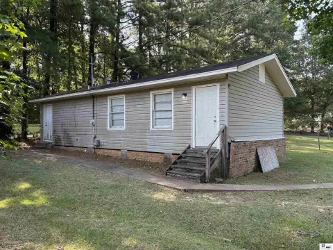 Triplex With Two-Building Layout