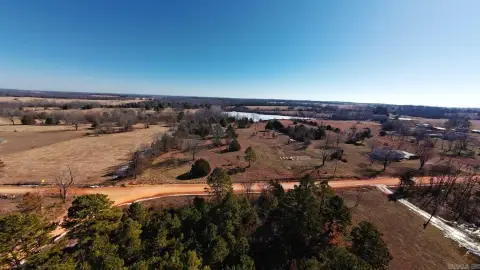 Lakefront Acreage in Oregon County