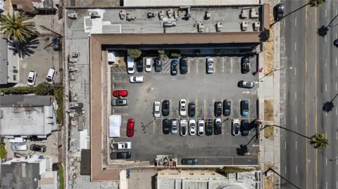 Established Retail Space on Sunset