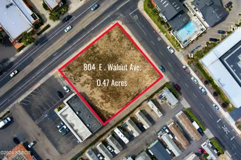 Commercial Lot in High-Traffic Area