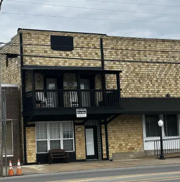 Furnished Live-Work Building