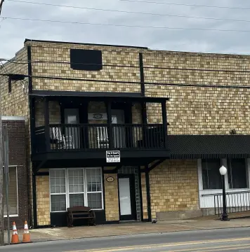 Furnished Mixed-Use Building with Rental