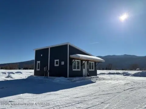 Swan Valley Duplex on 10 Acres