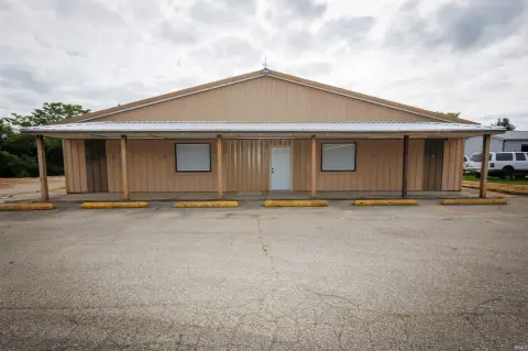 Picture of Warehouses at N High St 413, West Lebanon, IN