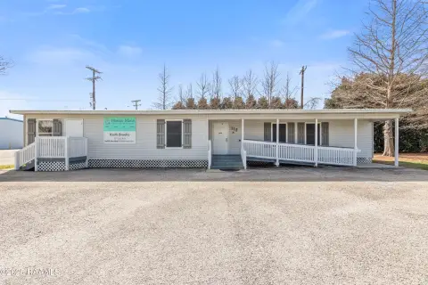 Lafayette Office Building Near Airport