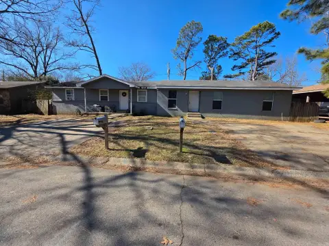 Jacksonville Duplex: Investment Opportunity