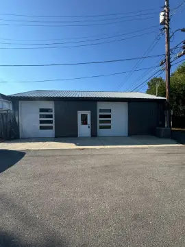 Renovated Commercial Garage in Brookville