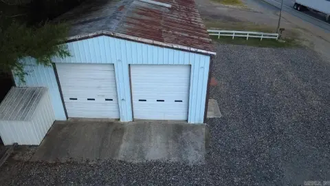 Vacant Metal Building in Mena