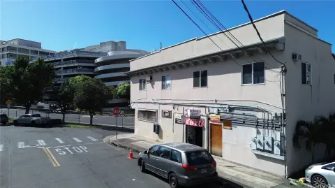 Honolulu Mixed-Use Investment Opportunity