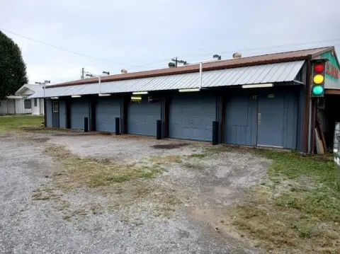 Bloomington Springs Commercial Space Available