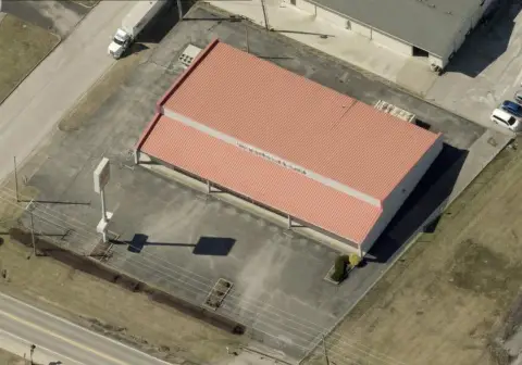 Versatile Commercial Building in Richmond, KY