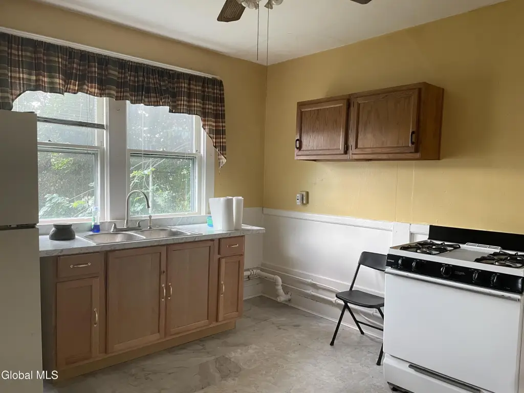 Picture 12