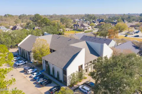 Lafayette Office Suite For Lease