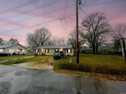 Duplex with Two Two-Bedroom Units