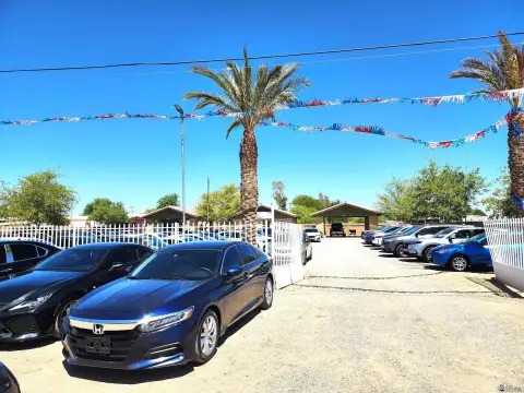 Somerton Commercial Property on Highway