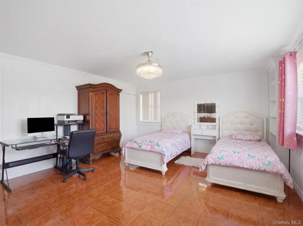 Picture 8