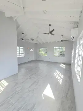 Upper-Level Office Unit