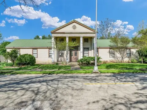 Rantoul Mixed-Use Office/Storage Property