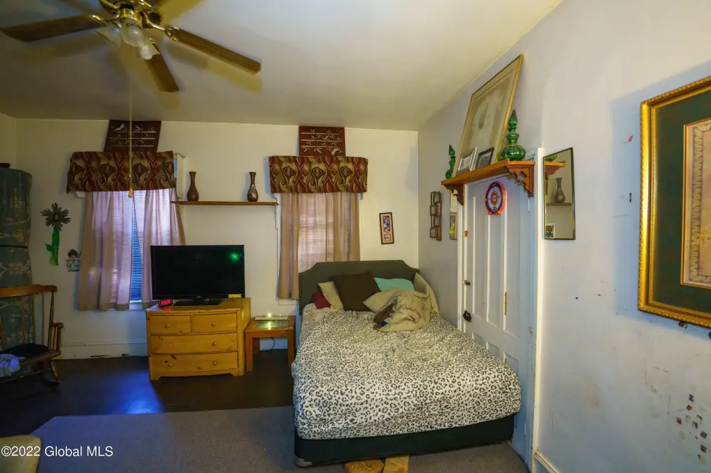 Picture 8